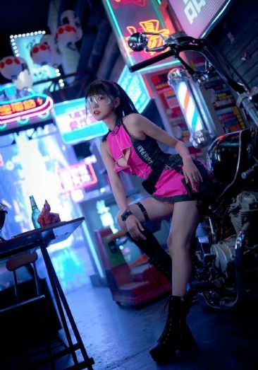 好色女警察_1080在线播放