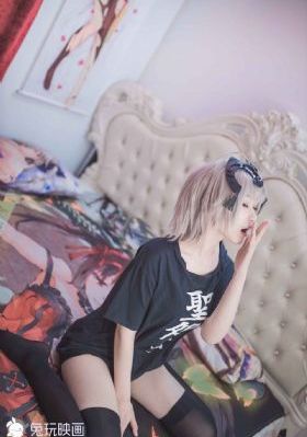 办公室的超短裙女教师_在线观看视频
