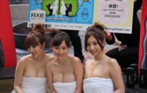 老婆交换_国产剧视频大全