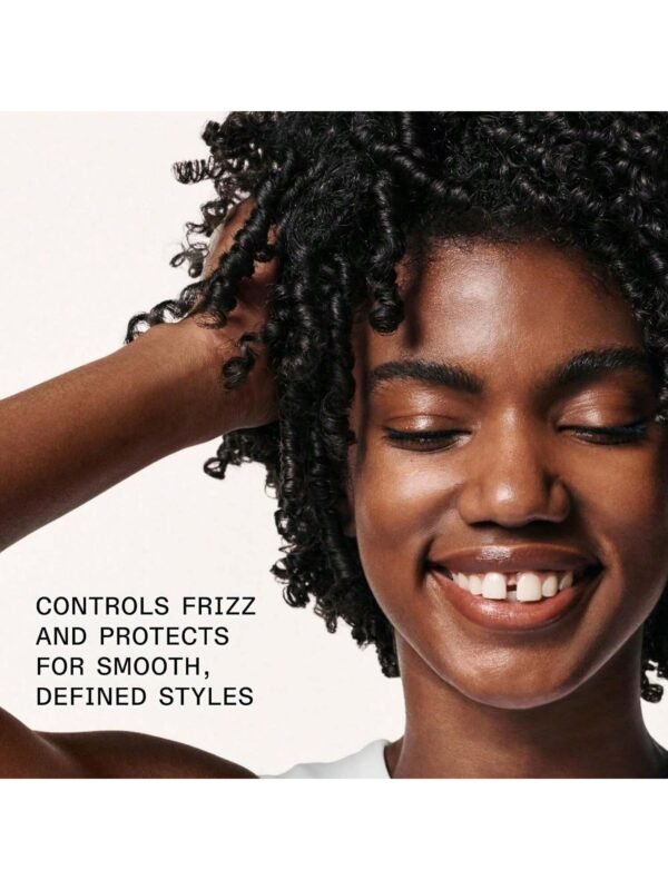 Olaplex No. 6 Bond Smoother, Leave-In Styling Hair Cream Treatment, Smooths, Conditions, & Strengthens, Frizz Control for Up to 72 Hours, For All Hair Types, 3.3 fl oz