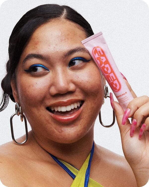 Topicals Faded Brightening and Clearing Serum | Reduces Discoloration, Scars, and Spots | Contains Kojic Acid and Niacinamide |Dermatologist-tested, Cruelty-Free (0.5 Fl Oz)