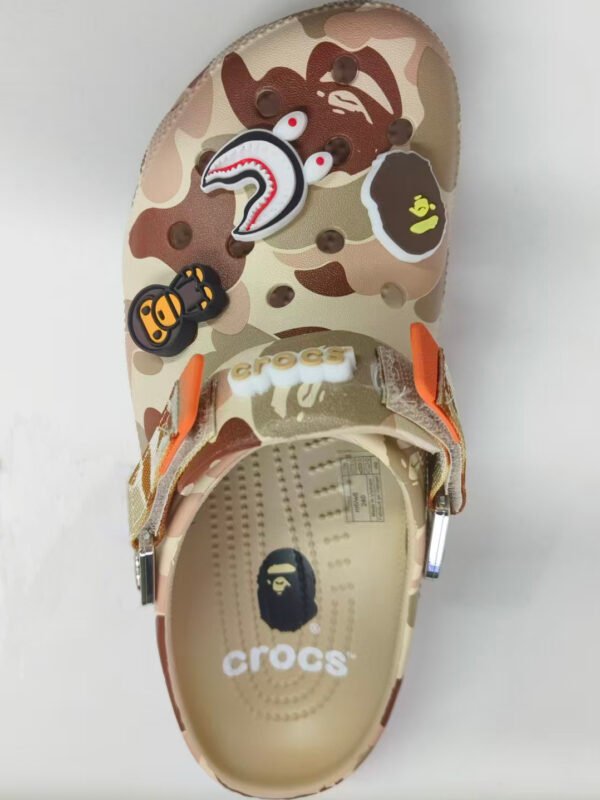 Crocs Garden Clogs for Women and Men - Slip On Work Shoes with Arch Support, Quick-Dry Water Shoes & Comfortable Casual Sandals | Size: Women's 8 / Men's 6 | Color: Camouflage